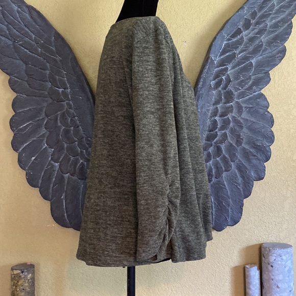 Charming Charlie Criss Cross Wrap Front Oversized Long-sleeve - Picture 5 of 9